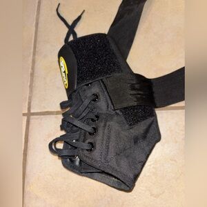 Ultra Ankle 360 Lace-Up Brace with Adjustable Compression Straps